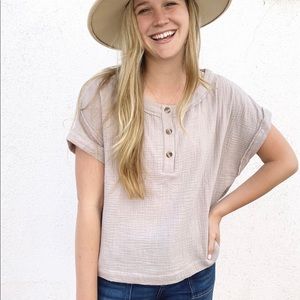 CJLA Brinnon Top size M like new